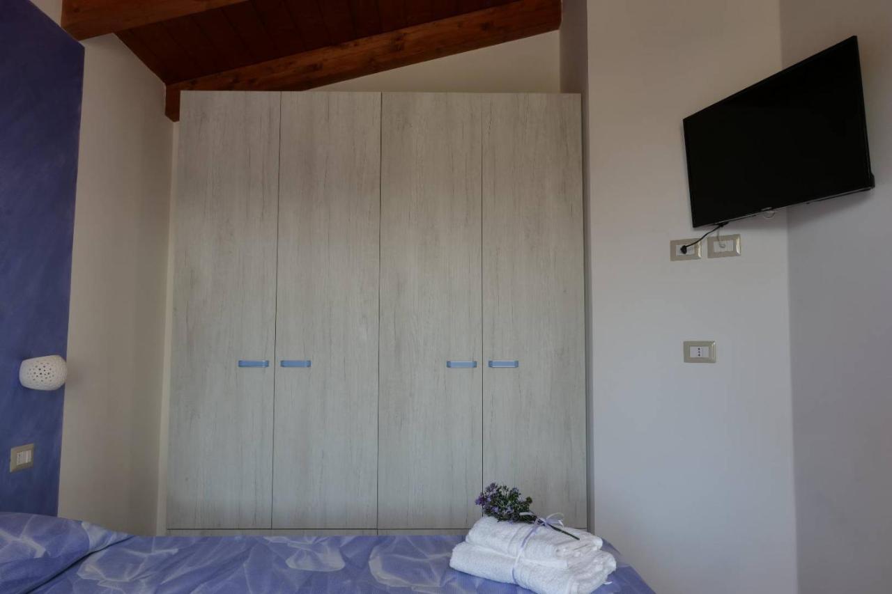 מרינה די קמרוטה Case Vacanze La Quercia מראה חיצוני תמונה
