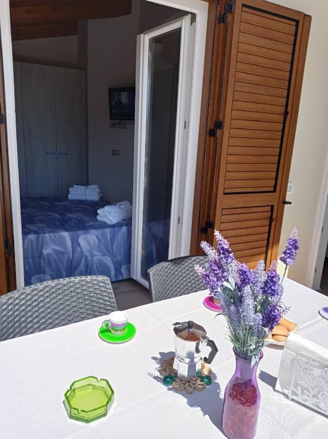 מרינה די קמרוטה Case Vacanze La Quercia מראה חיצוני תמונה