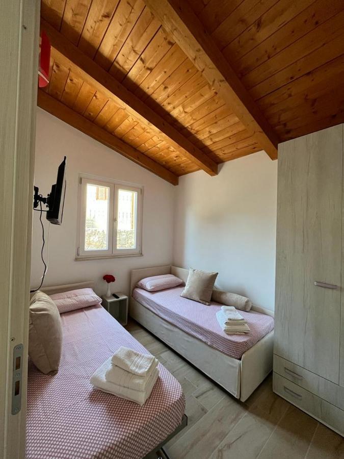 מרינה די קמרוטה Case Vacanze La Quercia מראה חיצוני תמונה