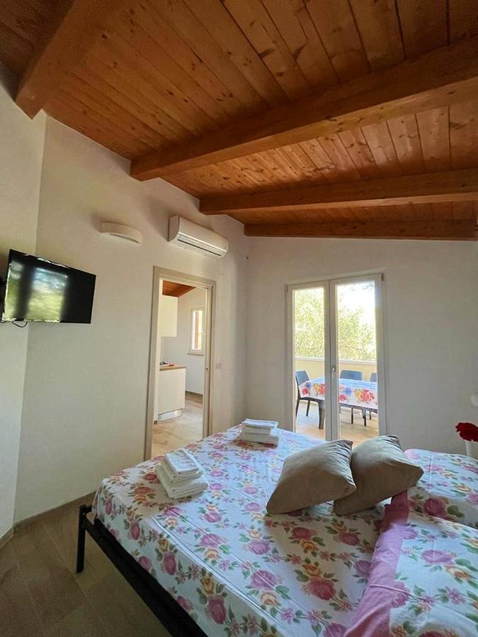 מרינה די קמרוטה Case Vacanze La Quercia מראה חיצוני תמונה