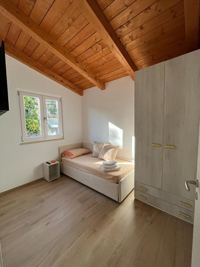 מרינה די קמרוטה Case Vacanze La Quercia מראה חיצוני תמונה