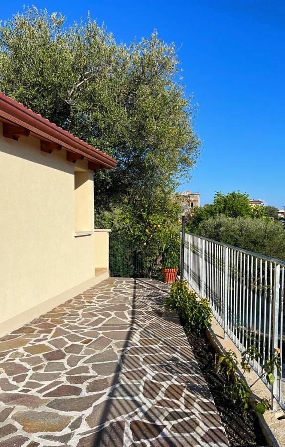 מרינה די קמרוטה Case Vacanze La Quercia מראה חיצוני תמונה