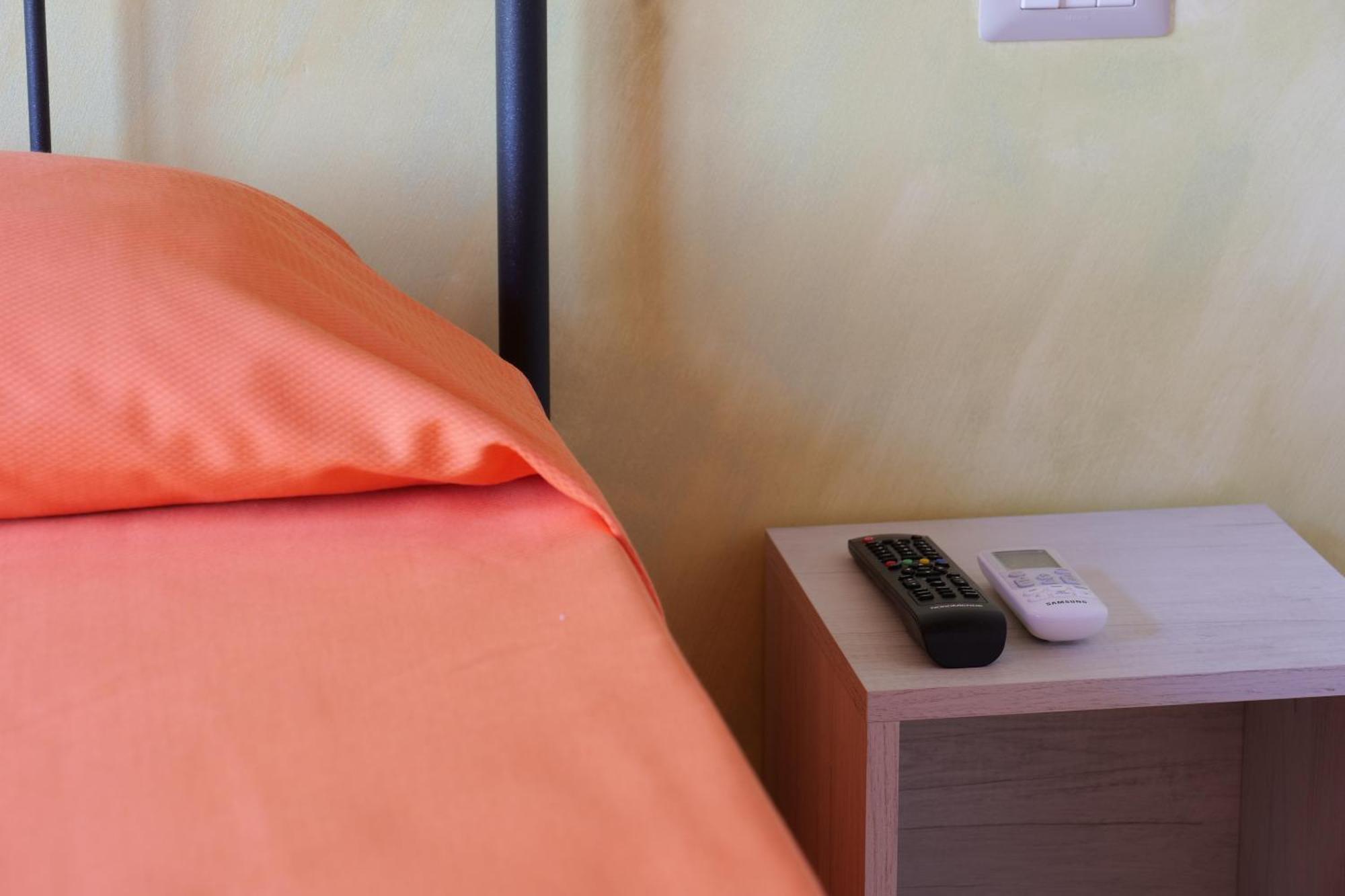 מרינה די קמרוטה Case Vacanze La Quercia מראה חיצוני תמונה